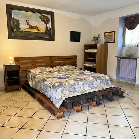 בית הארחה אסטי 	Casa Aromi Ed Arte מראה חיצוני תמונה