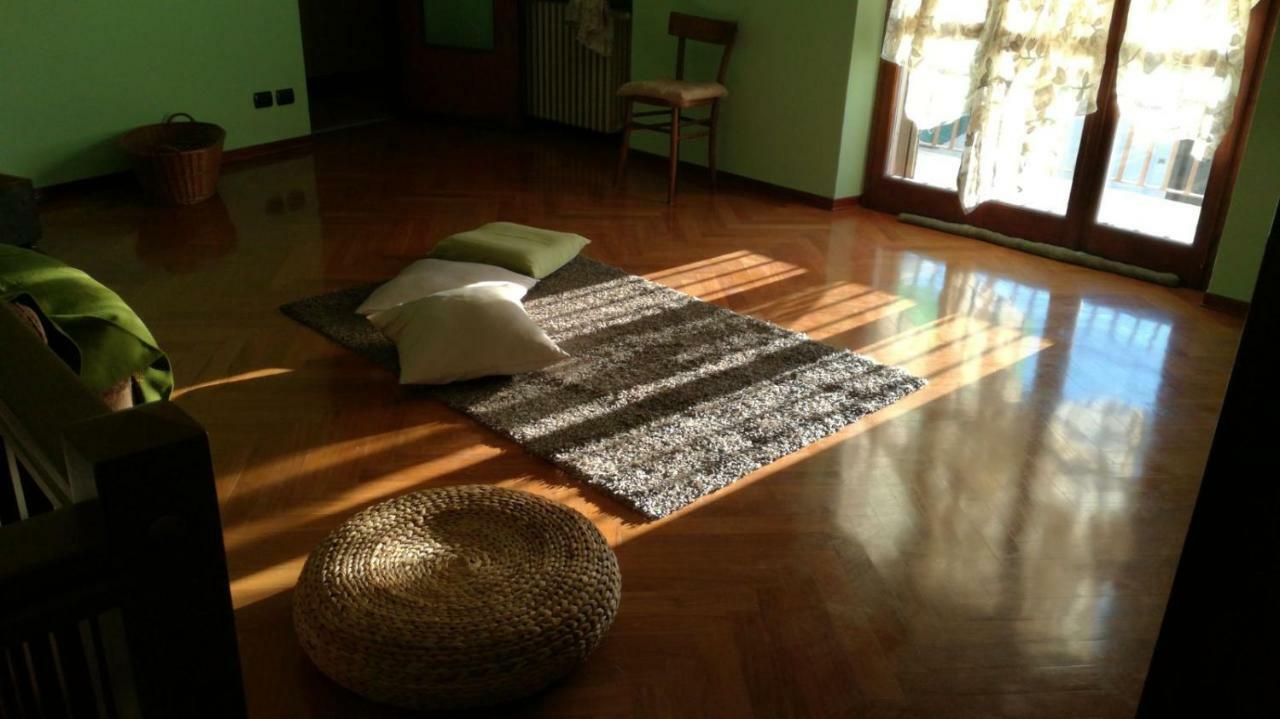 בית הארחה אסטי 	Casa Aromi Ed Arte מראה חיצוני תמונה