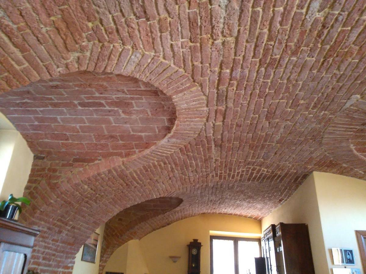 בית הארחה אסטי 	Casa Aromi Ed Arte מראה חיצוני תמונה