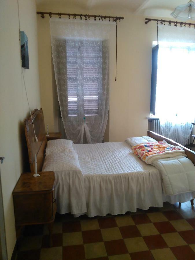 בית הארחה אסטי 	Casa Aromi Ed Arte מראה חיצוני תמונה