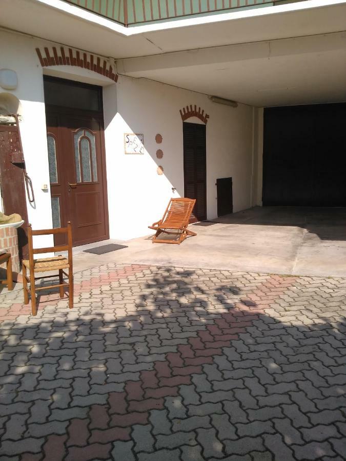 בית הארחה אסטי 	Casa Aromi Ed Arte מראה חיצוני תמונה